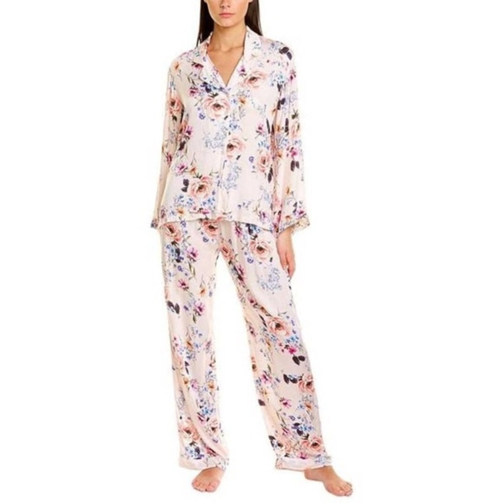 NWT Yumi Kim Snuggle Me PJ set in secret admirer blush women’s large